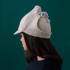 Moskona písková - netradiční čepice s klapkami na uši