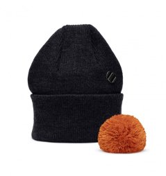 Merino čepice s bambulí Wau šedočerná Merino čepice s bambulí Wau šedočerná